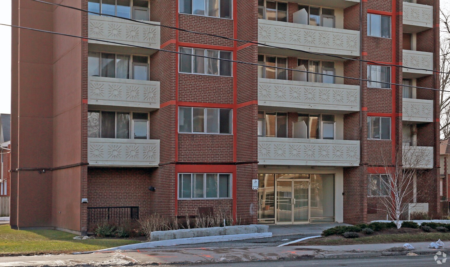 Photo - 435 Eglinton Ave E