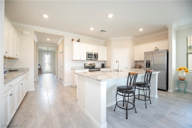 Photo - 2075 Parson St