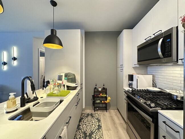 Photo - 2155 N Elston Ave Unidad 504