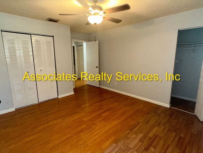Photo - 3625 SW 30th Terrace Unit A- MR108-01