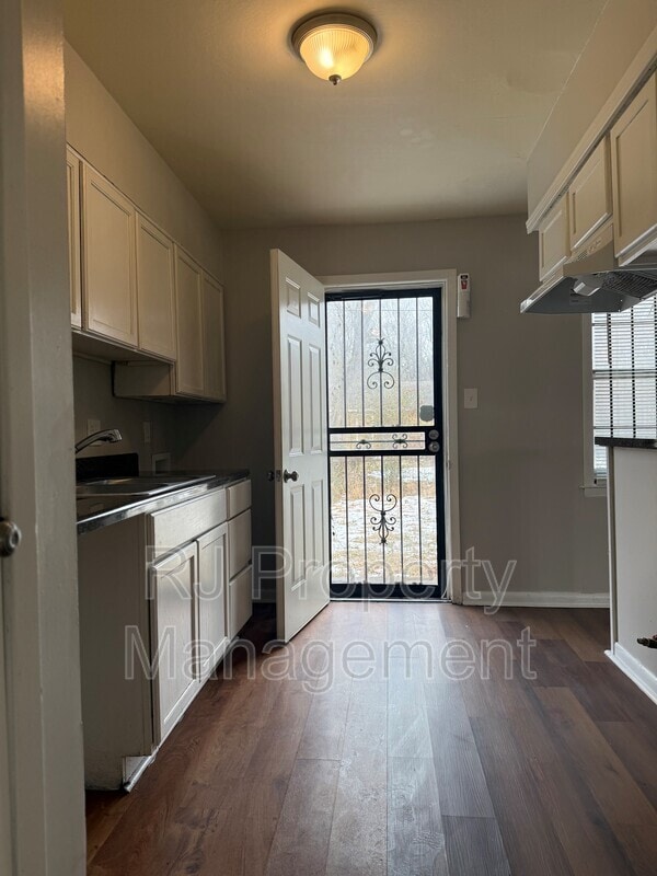 Photo - 3792 Southland St