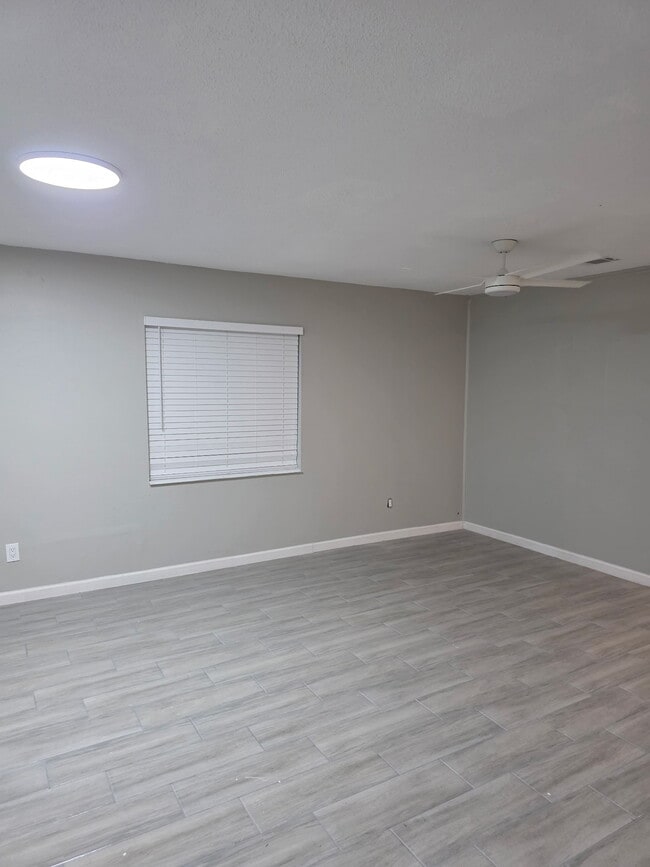 Photo - 3044 SE Camino Ave