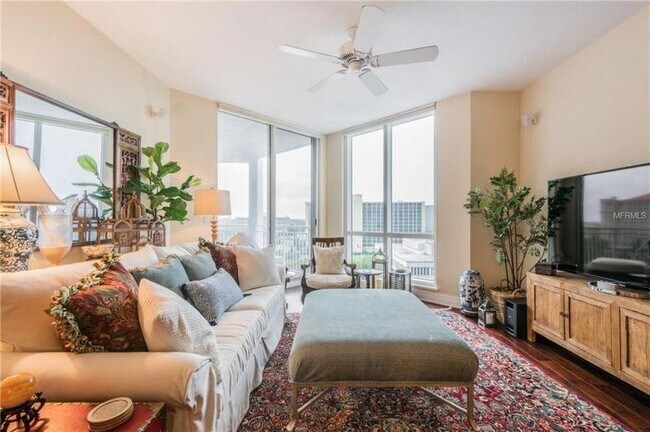 Photo - 331 Cleveland St Unidad 2001