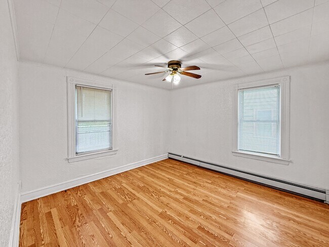Photo - 28 Meadow St Unit 2
