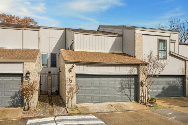 Photo - 880 Tully St Unit 13