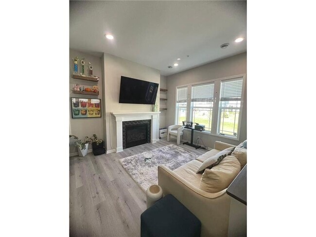 Photo - 8055 Arrowwood Ln N