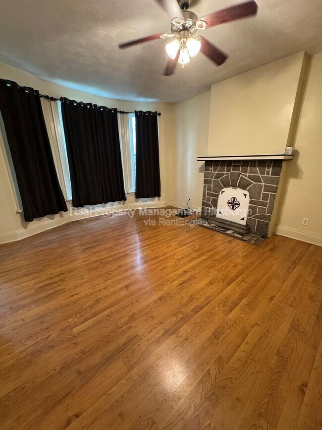 48 Laclede St