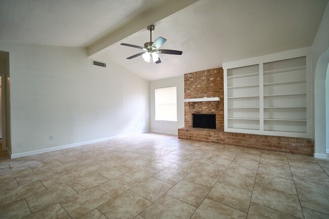 Photo - 14034 Utopia Dr