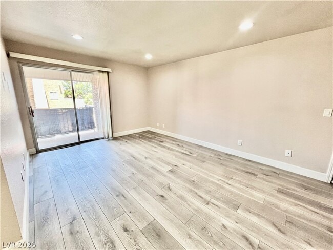 Photo - 5295 Indian River Dr Unit 310