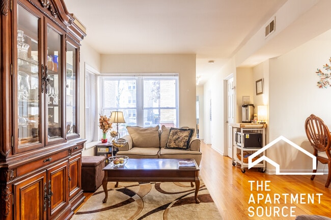 Photo - 6329 N Mozart St Unidad 1F