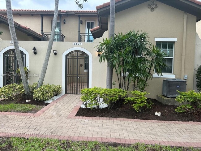 Photo - 1424 SW 147th Ave
