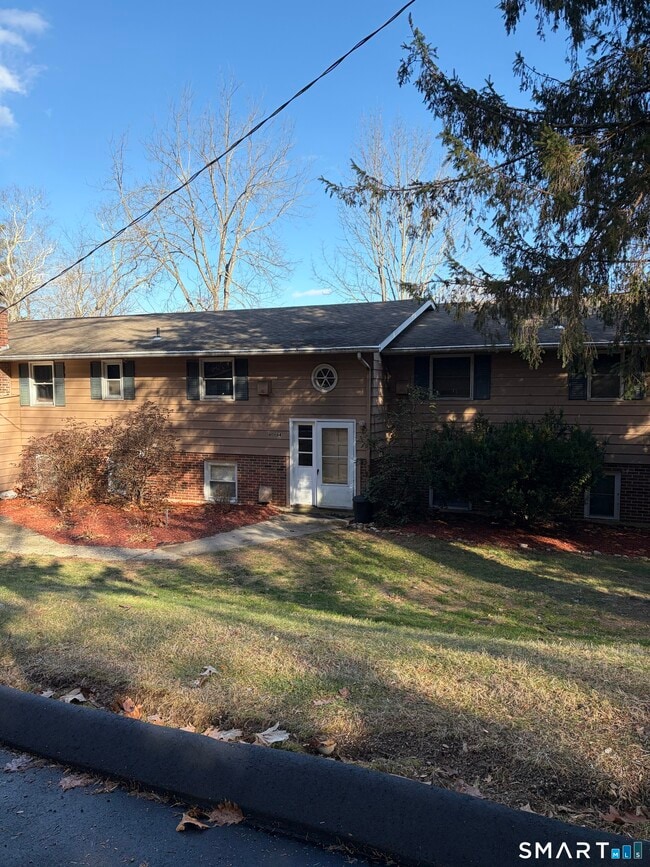 Building Photo - 270 S Windham Rd Unit APT 63