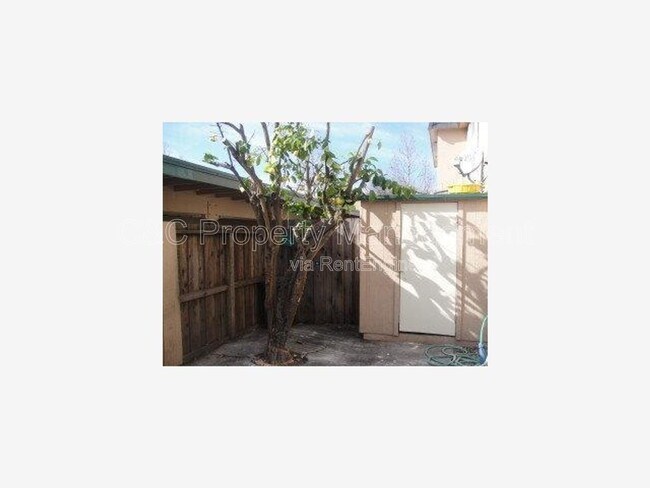 Photo - 292 Grecia Ct