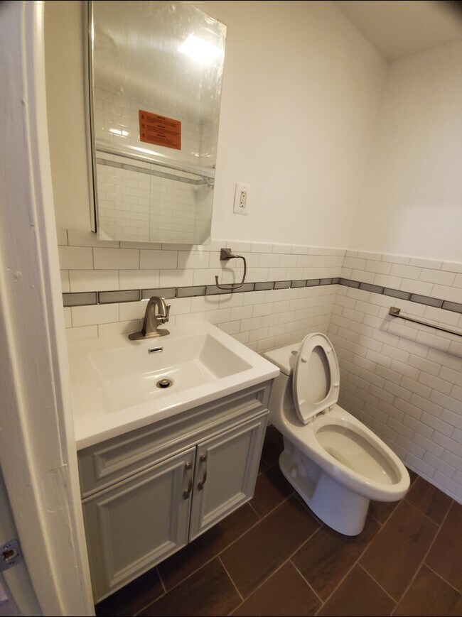 Photo - 17 Higgins St Unit 2