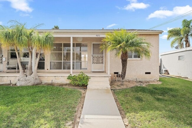 Photo - 4851 Iroquois Ave