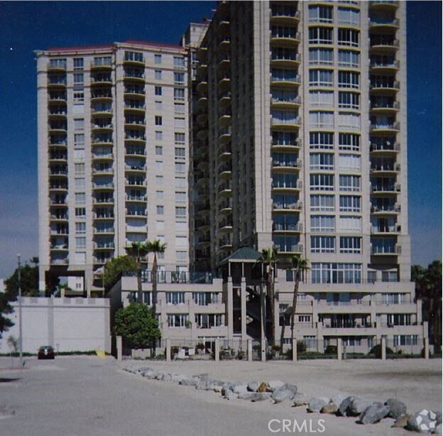 Building Photo - 850 E Ocean Blvd Unit 412 Rental