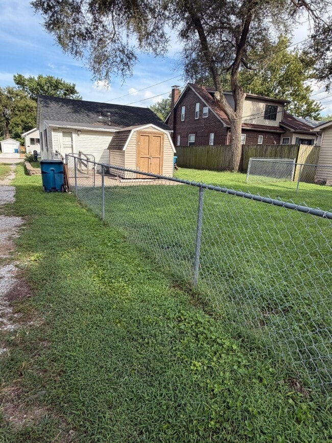 Photo - 146 S 10th St