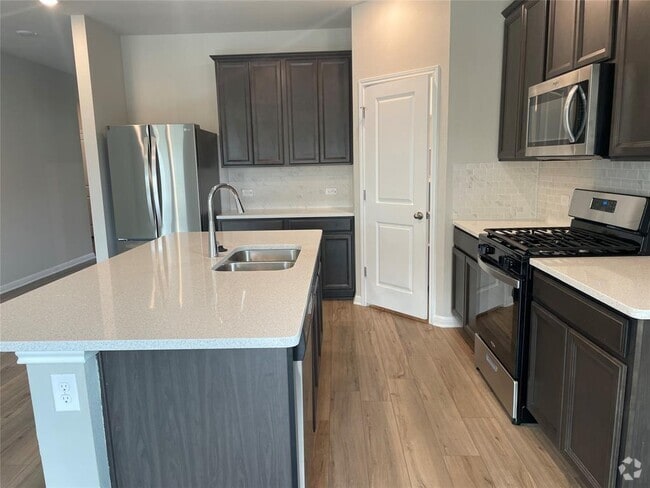Building Photo - 404 Grasslands Trl Rental