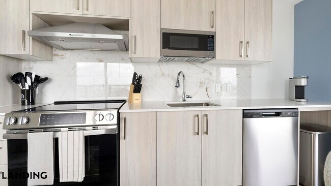 Photo - 777 NW 2nd Ave Unidad 3400