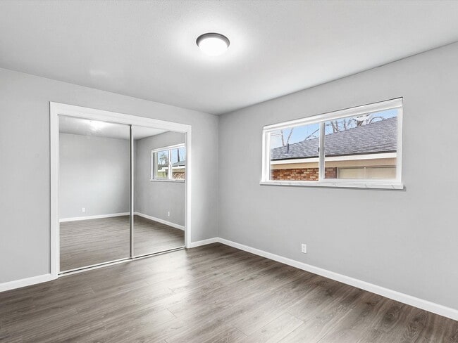 Photo - Move in Ready in Midtown!