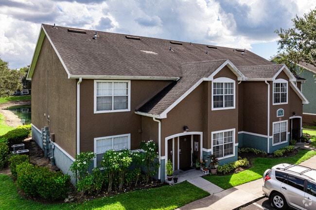 4700 Whistler's Green Cir - Whistler's Green Apartment Homes