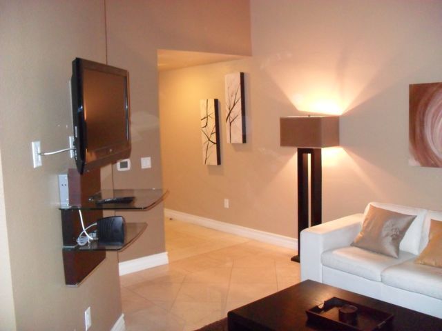 Photo - Meridian Top-Floor Luxury 1Bdr/Bath Fully Furnished (Utilities and Internet Included)