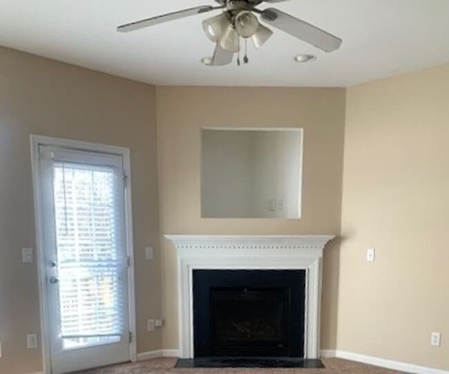 Photo - Spacious 4 Bedroom 2.5 Baths-New Carpet and LVP Flooring!