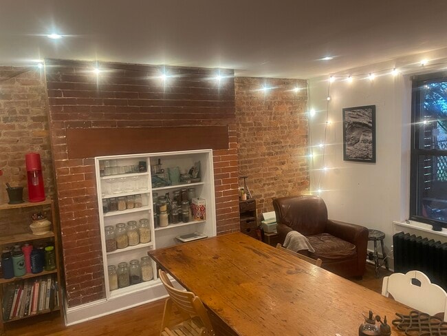Living room / eat in kitchen