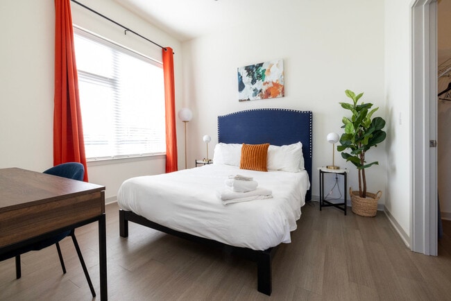 Photo - 633 E Main St Unidad ID1014614P