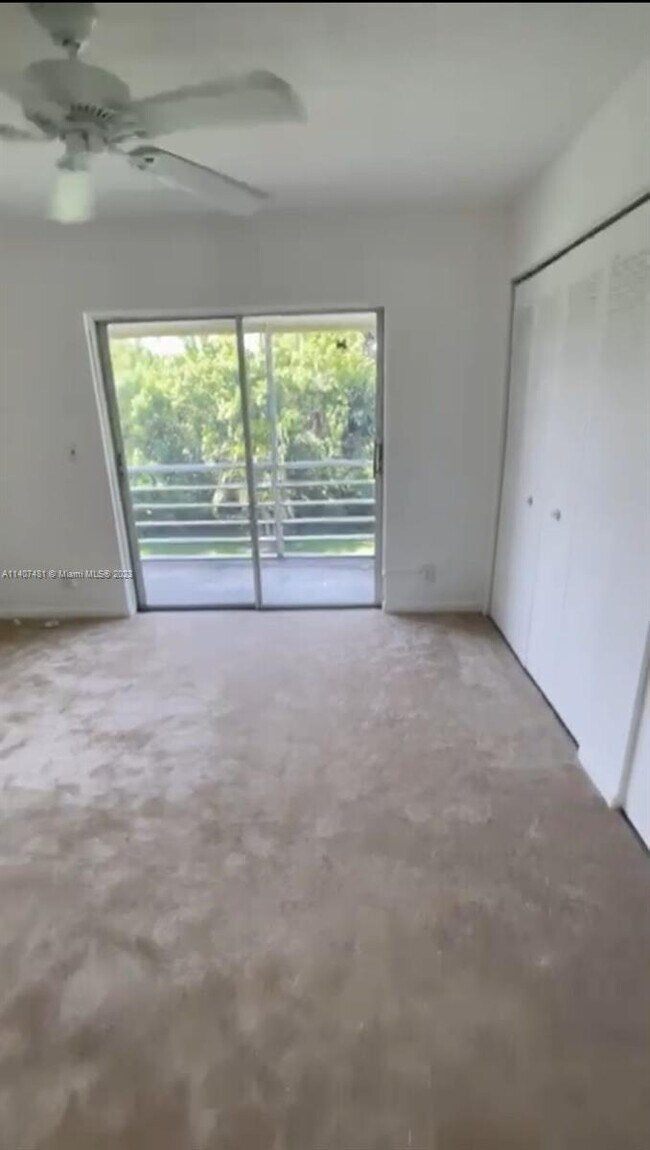 78 Kingswood B Condo For Rent in West Palm Beach, FL