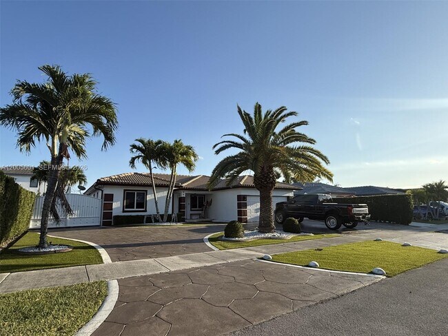 Photo - 12754 SW 209th Ln