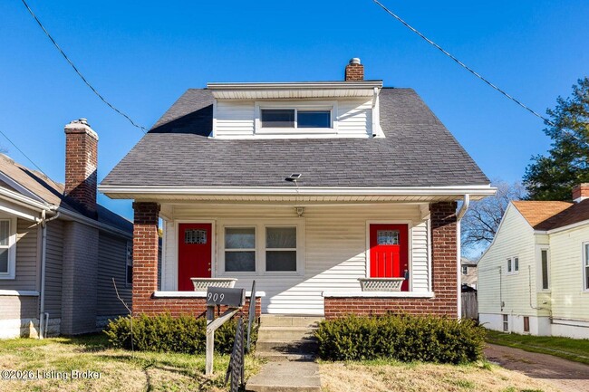 Building Photo - 909 Ash St Unit 2