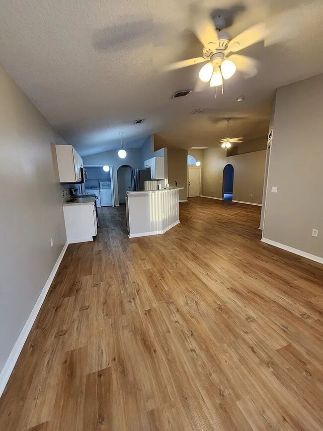 Photo - 4921 Fiske Cir