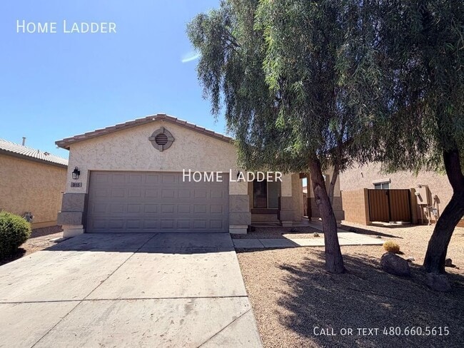 Building Photo - 915 East Gold Dust Way