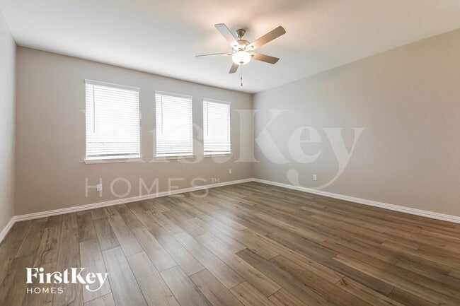 Photo - 5217 Rockrose Ln