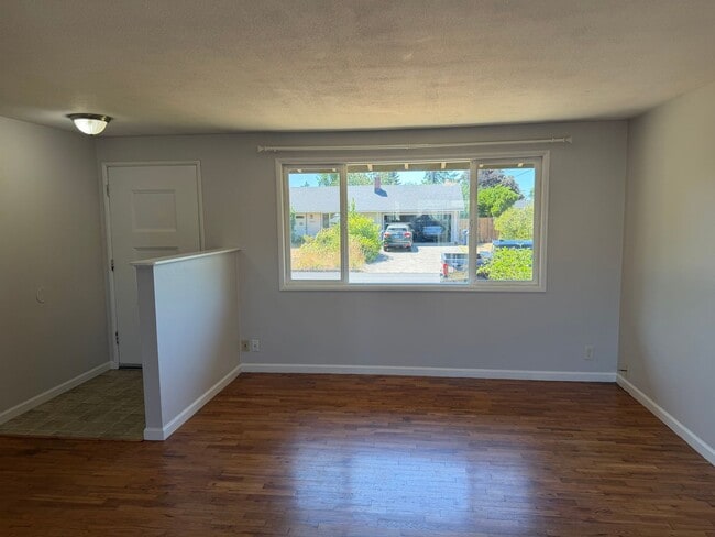 Photo - 3-bedroom, 1 bath duplex with garage!