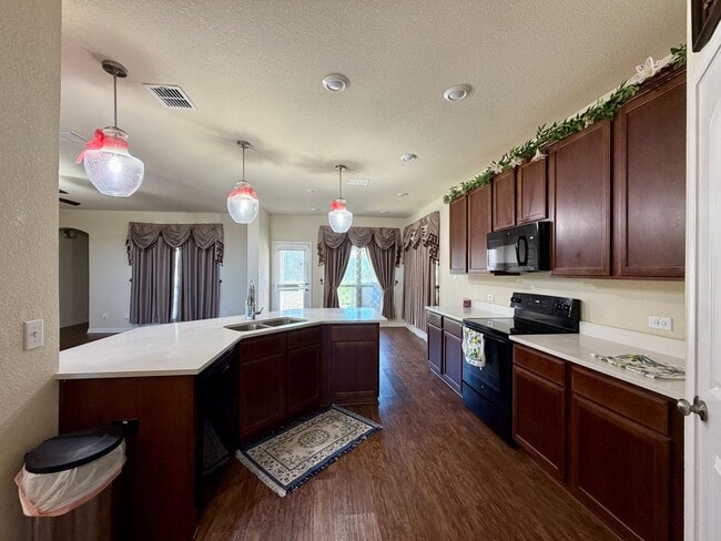 Photo - 4BR / 2BA House For Lease in Park Meadows | Midway ISD