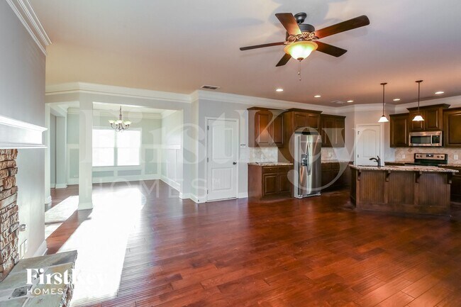 Photo - 250 Porter Pl