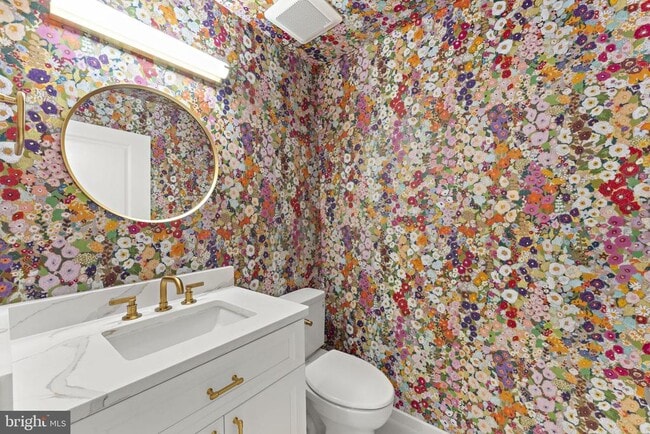 Photo - 1536 N Scott St