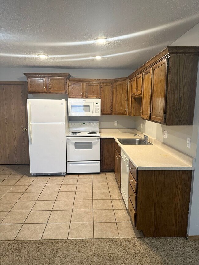 Photo - S0059-MF2-E1 Unidad 5593