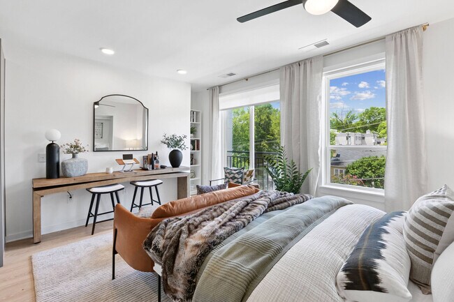 Photo - Solis Midtown