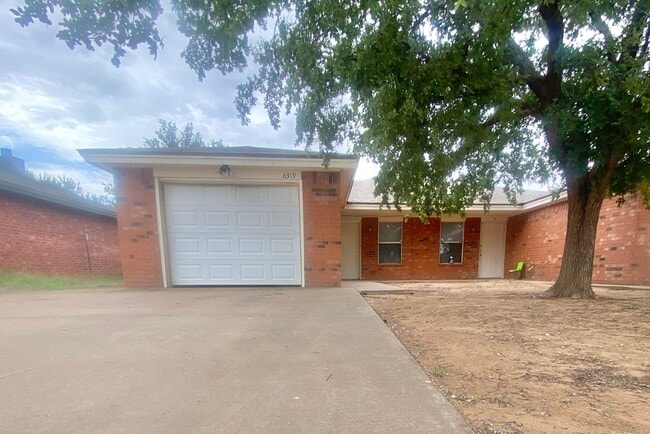 Building Photo - 6319 7th St Rental