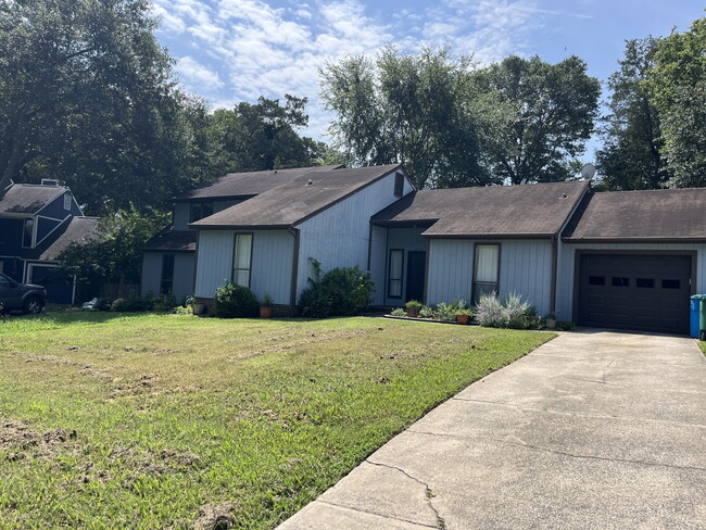 Building Photo - 10319 Osprey Dr