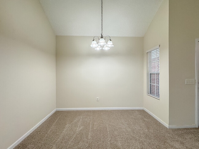 Photo - 5021 Scotch Pine Ave