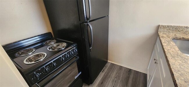 Photo - 609 SW 4th Ave Unit 2