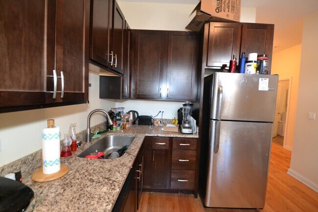 Photo - 1758 W Montrose Ave Unit 1E
