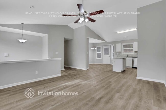 Photo - 1704 Jennings Way