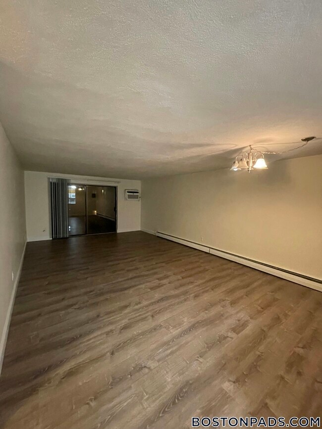 Photo - 245 Main St Unidad 46