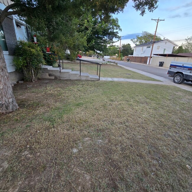 Photo - 3 Hillcrest St