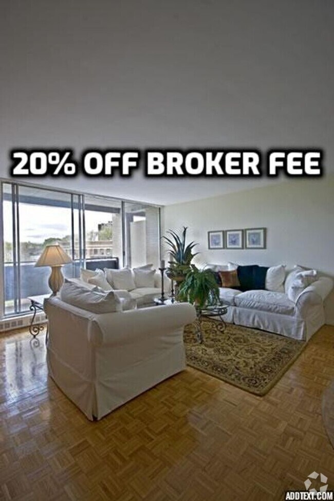 Building Photo - Charming Unit Near T with Heat and Hot Wat... Rental